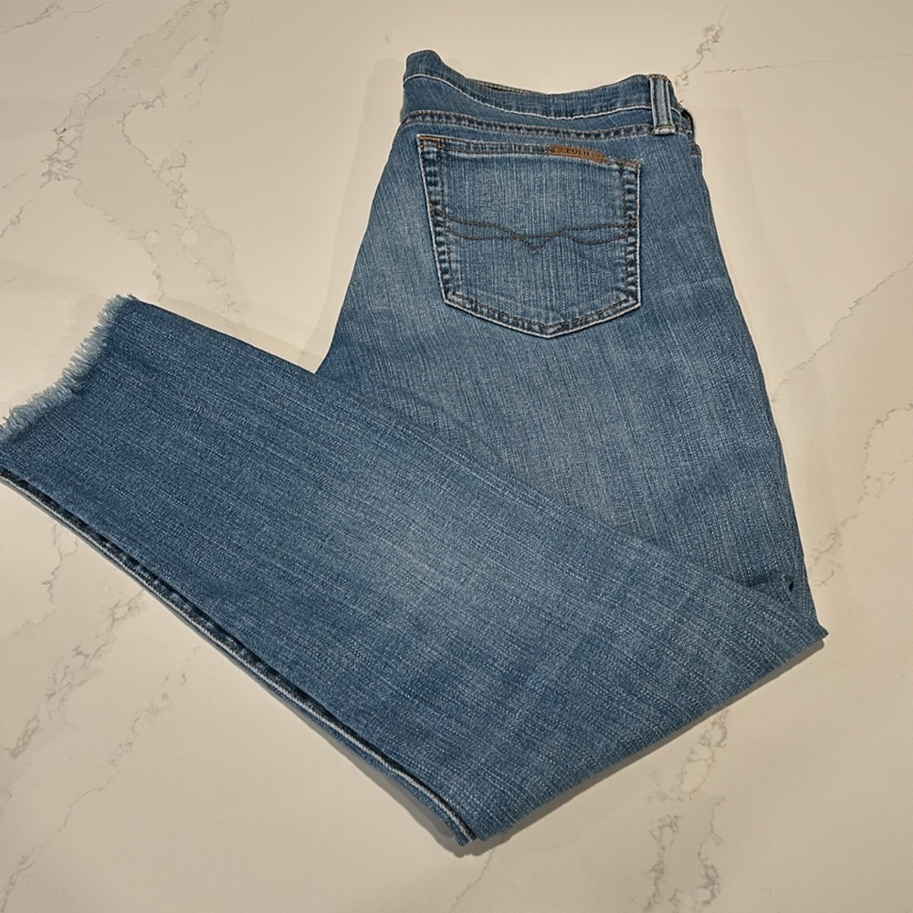 Ralph Lauren Blue Jeans with Distressed Look Raw Hem Medium Wash Cropped Size 30